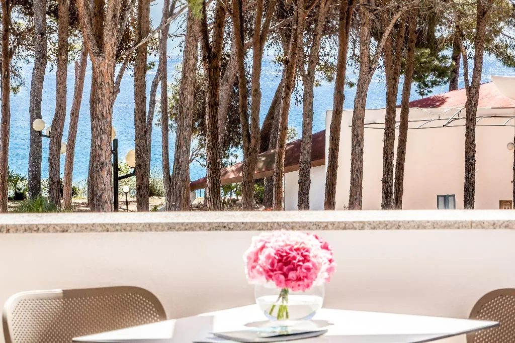 JUNIOR SUITE SEA VIEW Room, New Barcavela Hotel, Cagliari