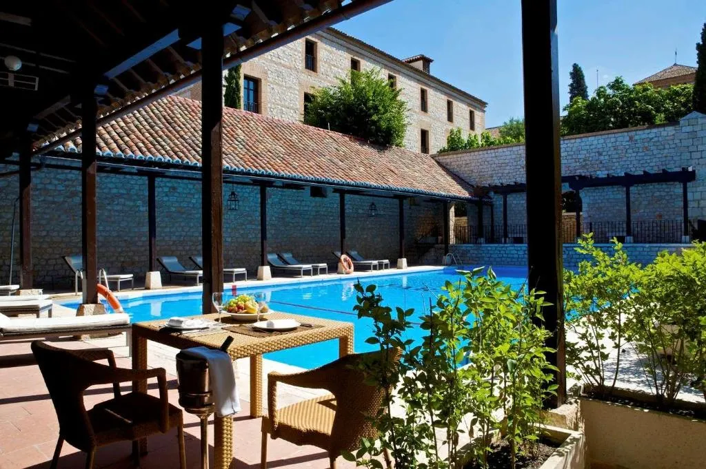 Pool, Parador de Chinchon, Madrid