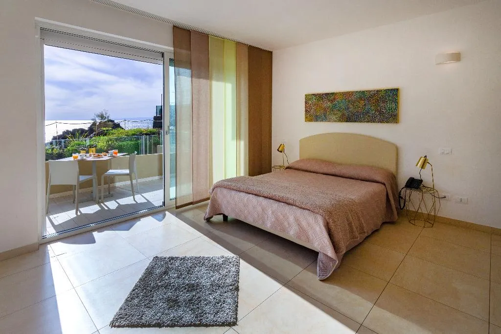 DOUBLE SEA VIEW Room, Zeus Residence Hotel - ApartHotel, Catania