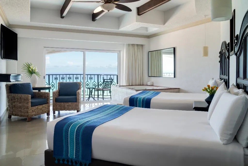 JUNIOR SUITE OCEAN FRONT Room, Hyatt Zilara Cancun, Cancun Area