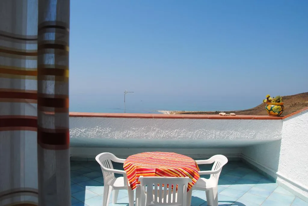APARTMENT TWO BEDROOMS Room, Lumia Case Vacanze, Catania