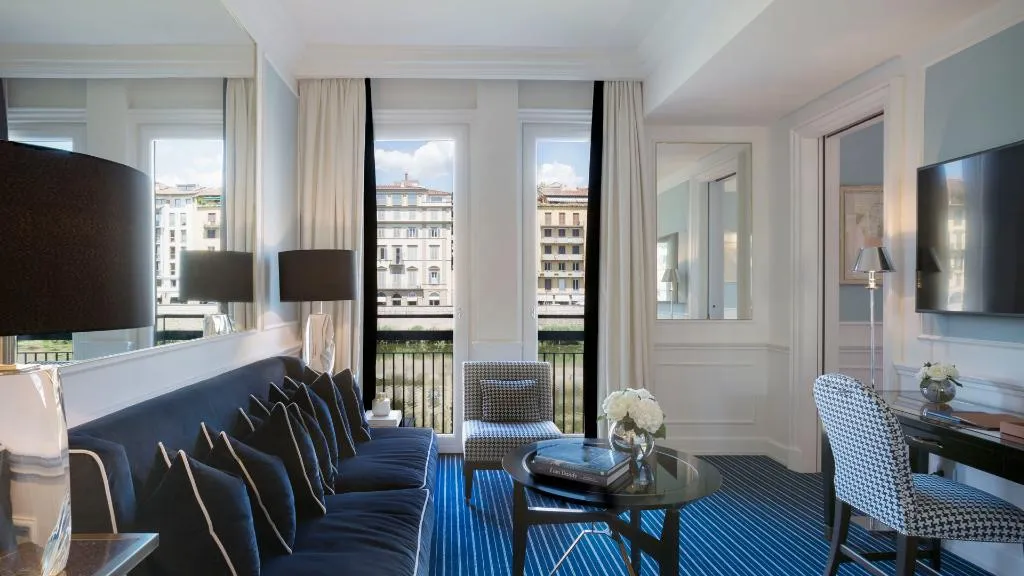 STUDIO RIVER VIEW Room, Hotel Lungarno, Florence
