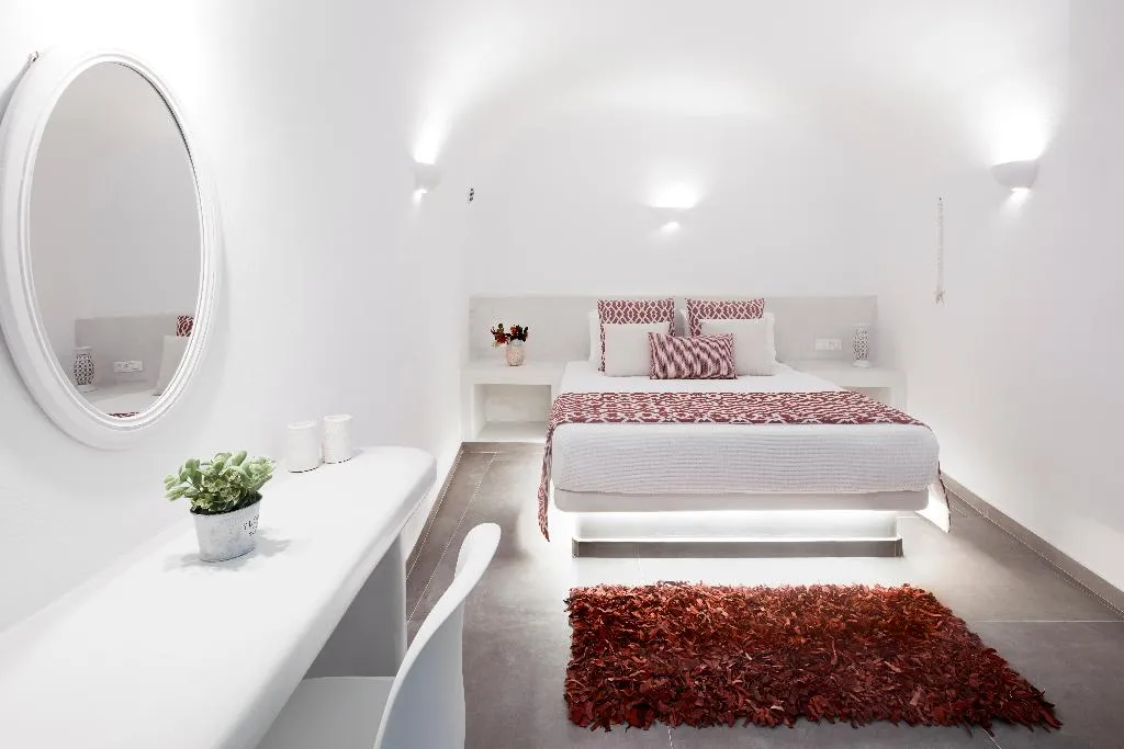 VILLA TWO BEDROOMS Room, Mellow Luxury Cave, Santorini