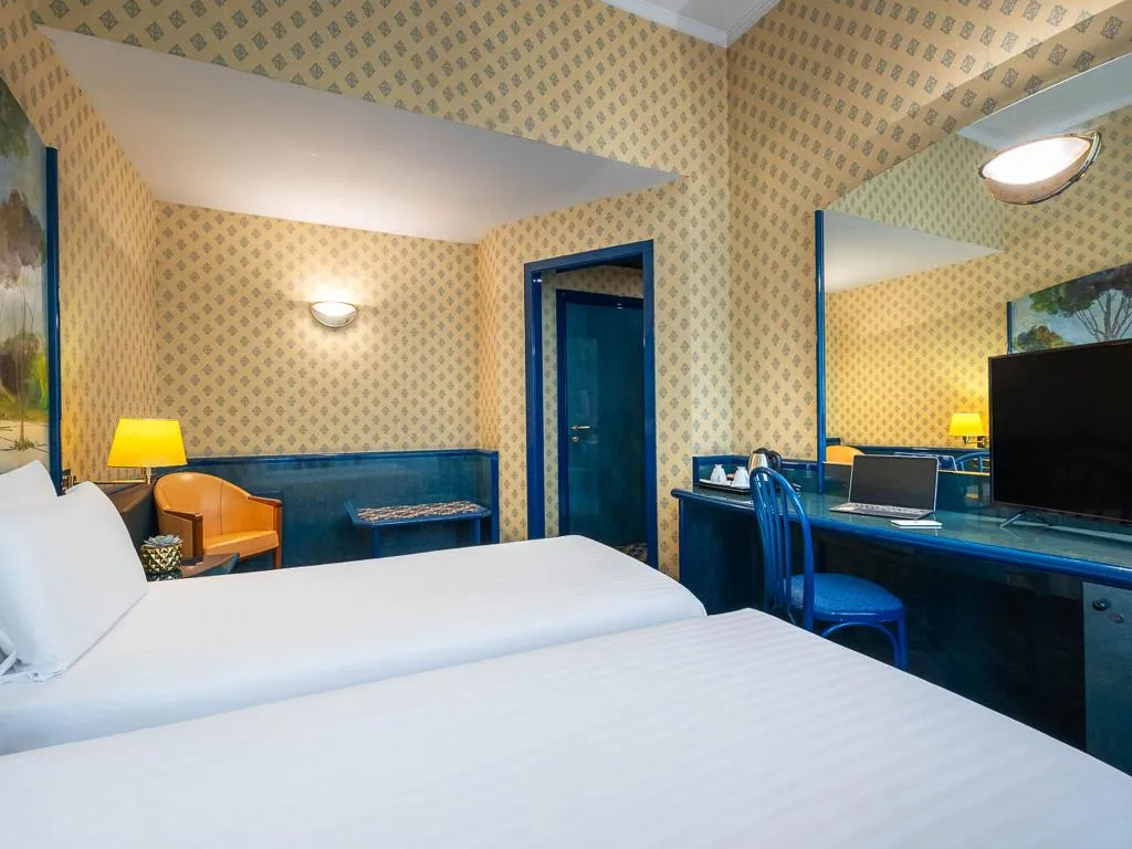 TWIN SUPERIOR Room, iH Hotels Milano Ambasciatori, Milan