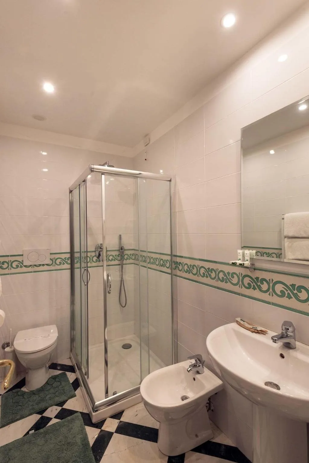 Room, Relais La Rupe, Naples