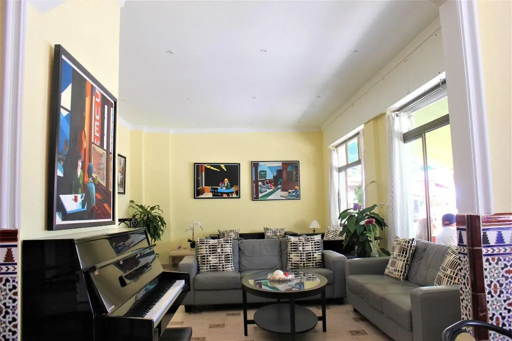 Lobby, Cabello, Costa Del Sol
