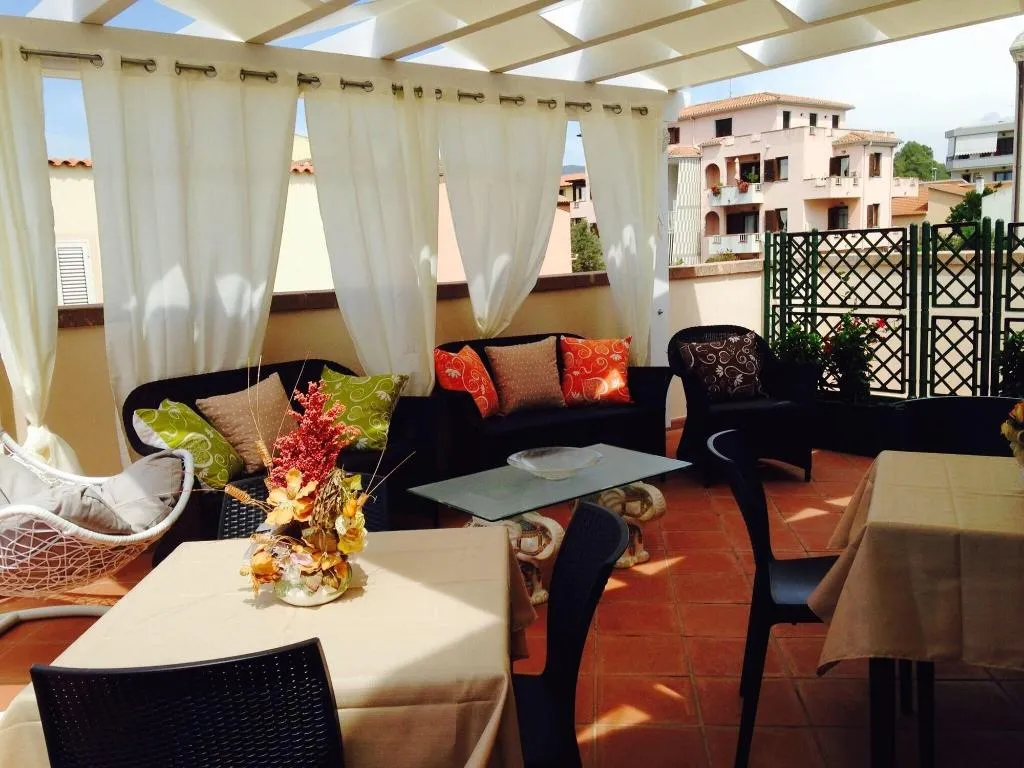 Room, B&B Kenzia, Olbia