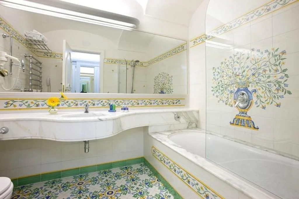 Double or Twin SUPERIOR GARDEN VIEW Room, Grand Hotel la Favorita, Naples