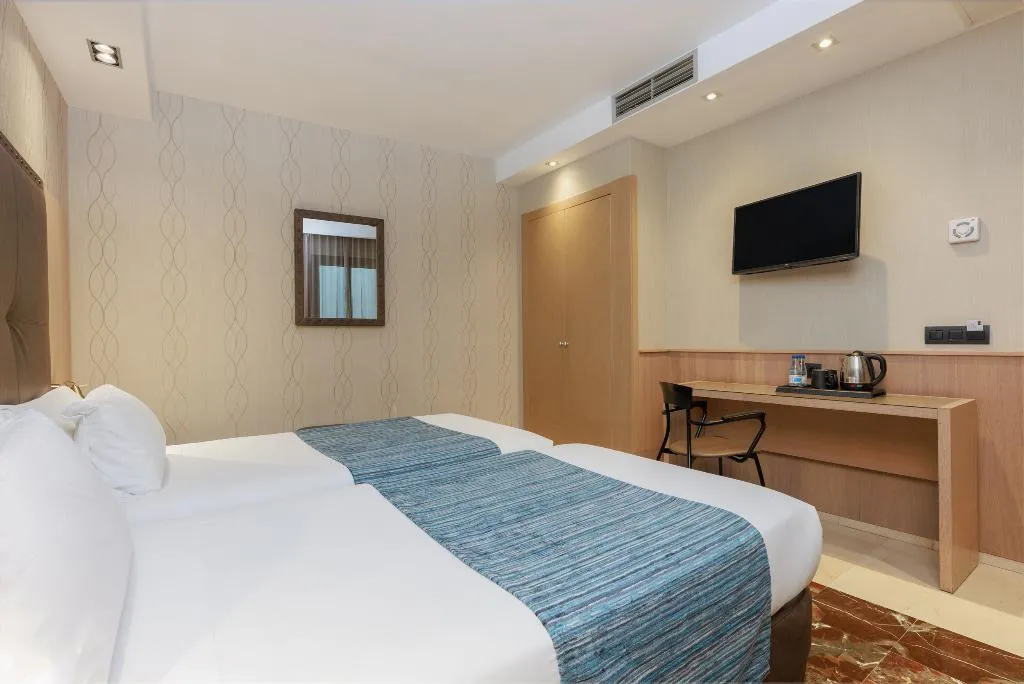DOUBLE STANDARD Room, Hotel Gotico, Barcelona