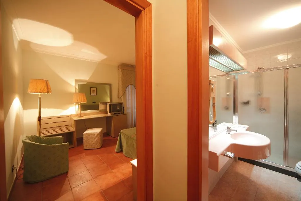 TRIPLE STANDARD Room, La Pace, Naples