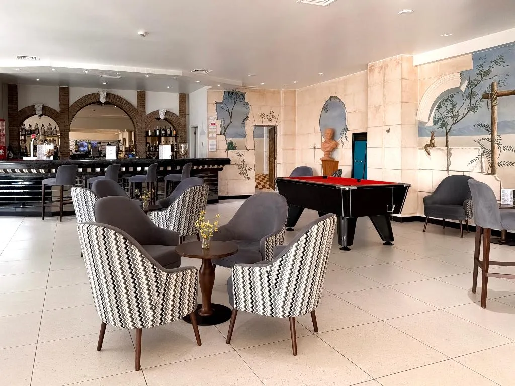 Bar, Luna Hotel da Oura, Algarve