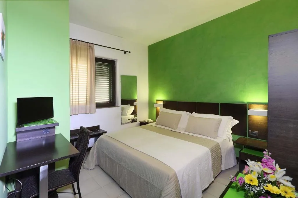 Room, San Giovanni, Taormina