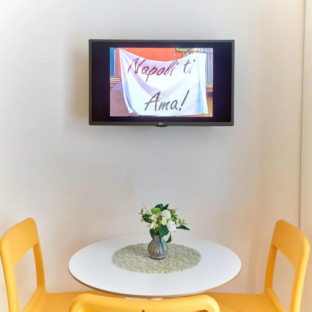 Room, A Casa Del Principe, Naples