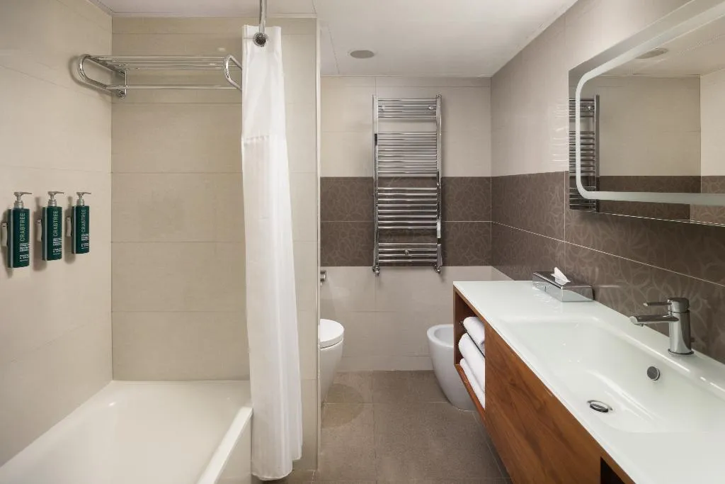 DOUBLE WITH VIEWS Room, Hilton Barcelona, Barcelona