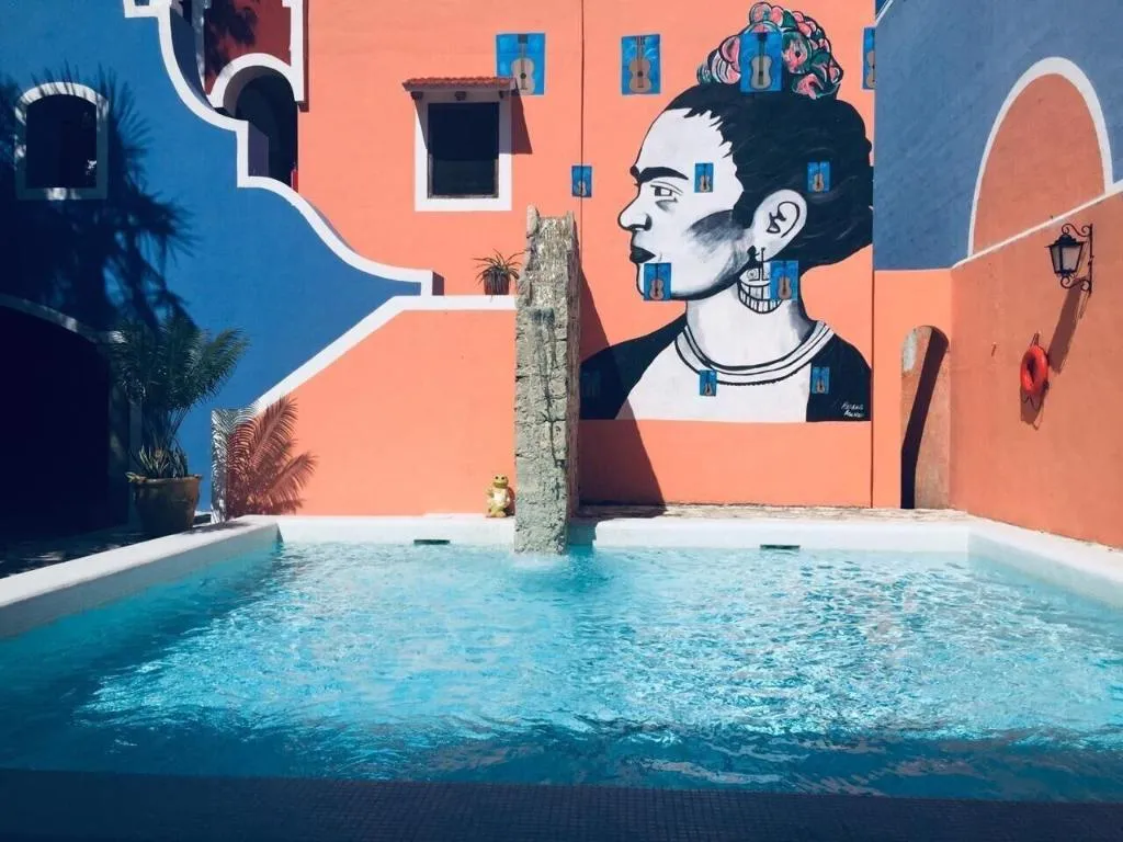 Sports and Entertainment, Casa de las Flores, Playa Del Carmen