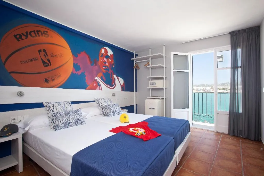 Double or Twin PREMIUM SEA VIEW Room, Ryans La Marina, Ibiza