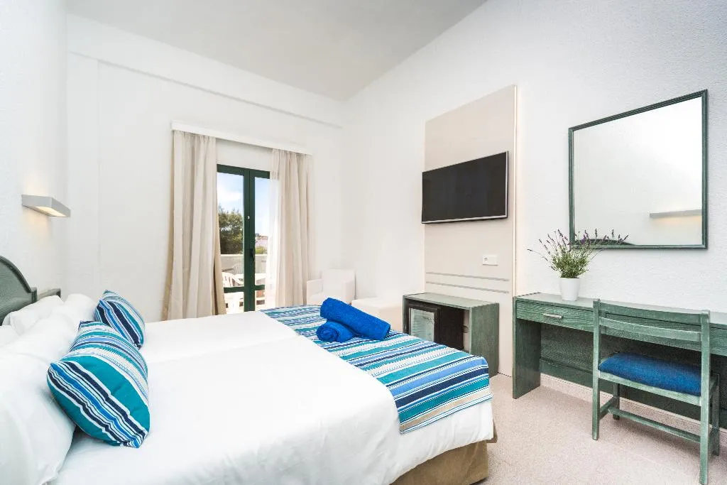 Room, Globales Cala'n Blanes, Menorca