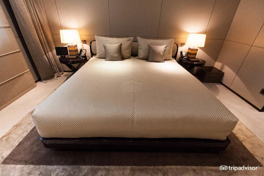 SUITE CAPACITY 3 Room, Armani Hotel Milano, Milan