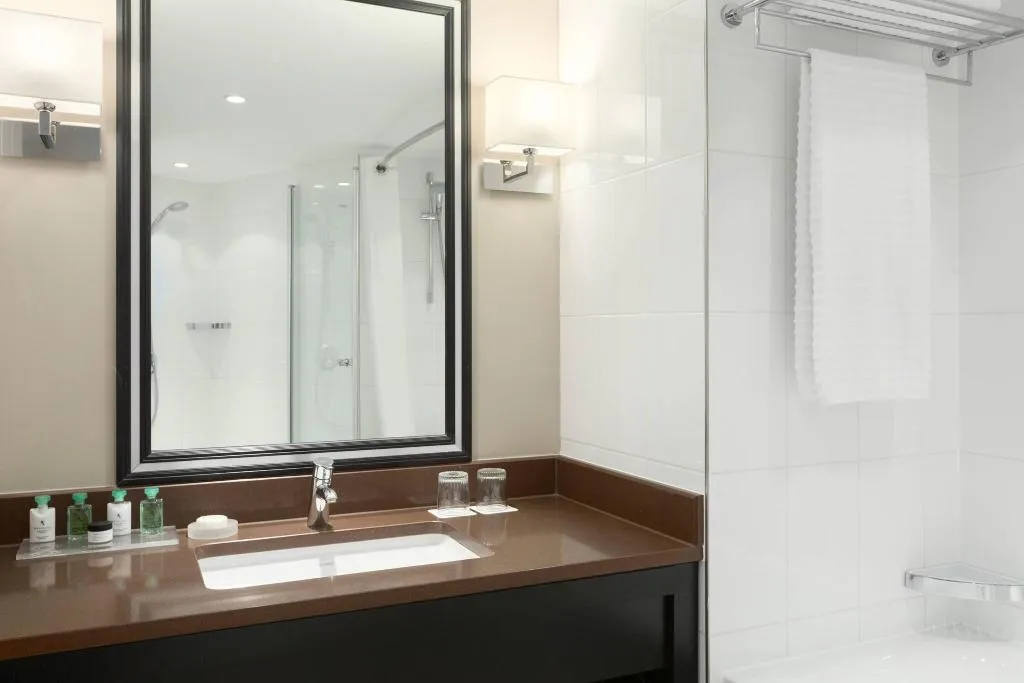 FAMILY ROOM WITH DOUBLE BED Room, Renaissance Amsterdam Hotel, Amsterdam
