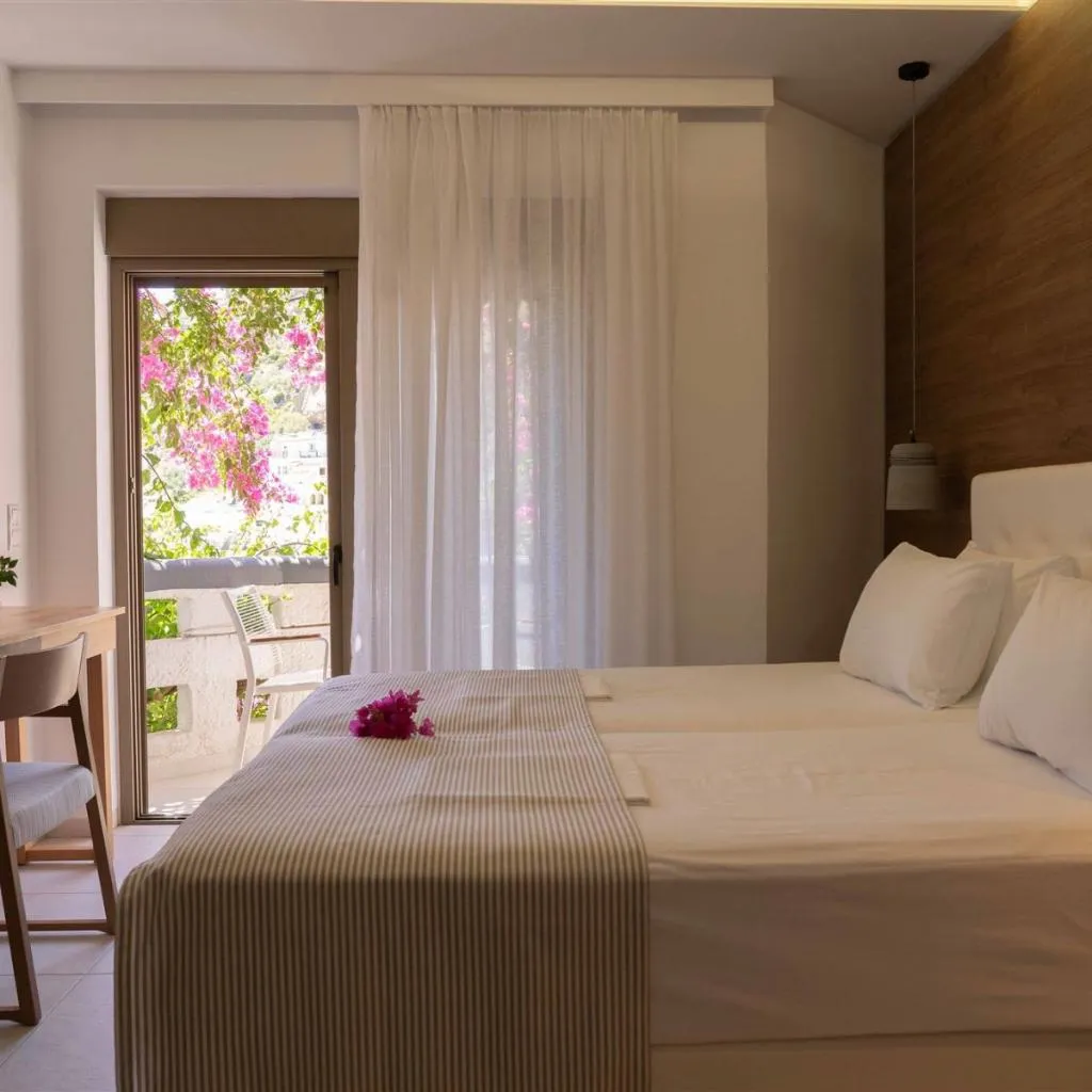 TRIPLE SUPERIOR Room, Fevro, Crete
