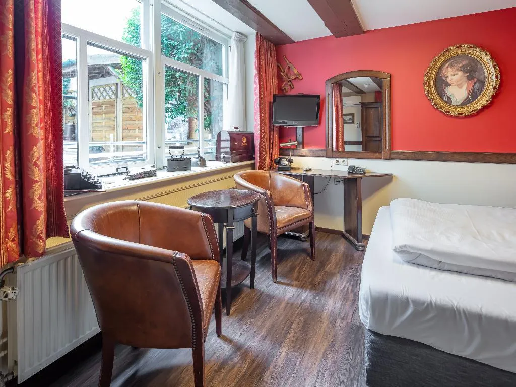 SUITE STANDARD Room, A-train, Amsterdam