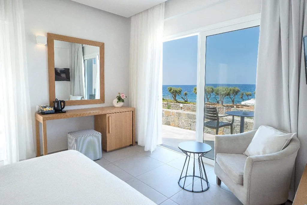 Double or Twin SEA FRONT Room, Maritimo Beach Hotel, Crete