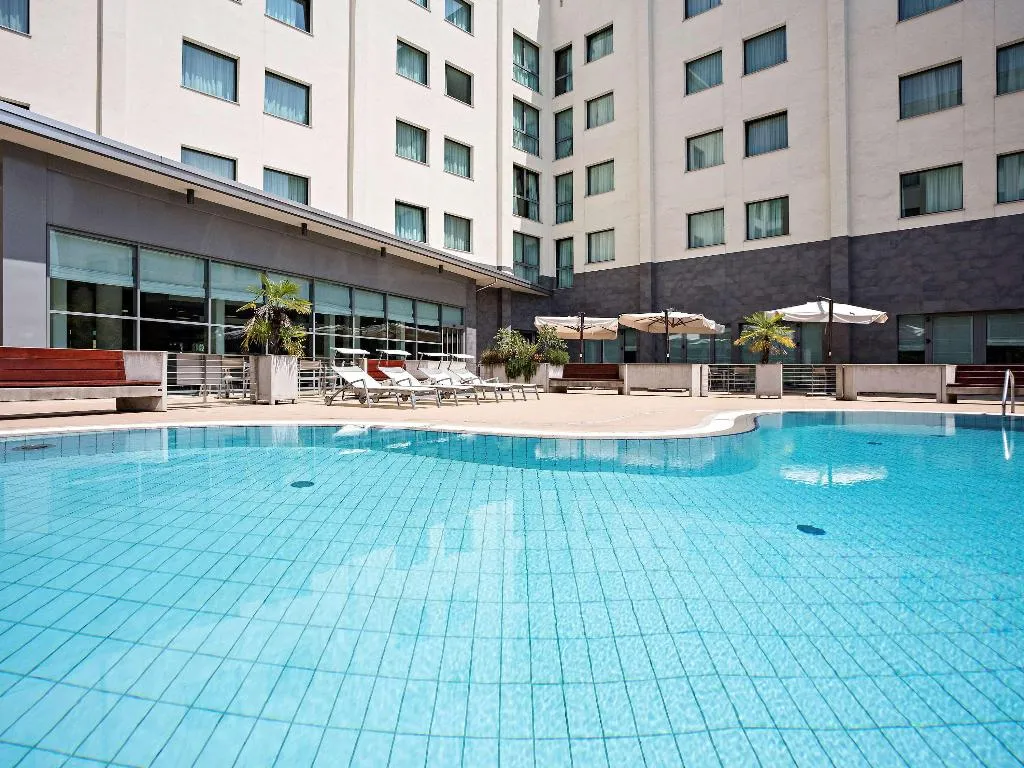 Pool, Novotel Milan Malpensa Airport, Milan