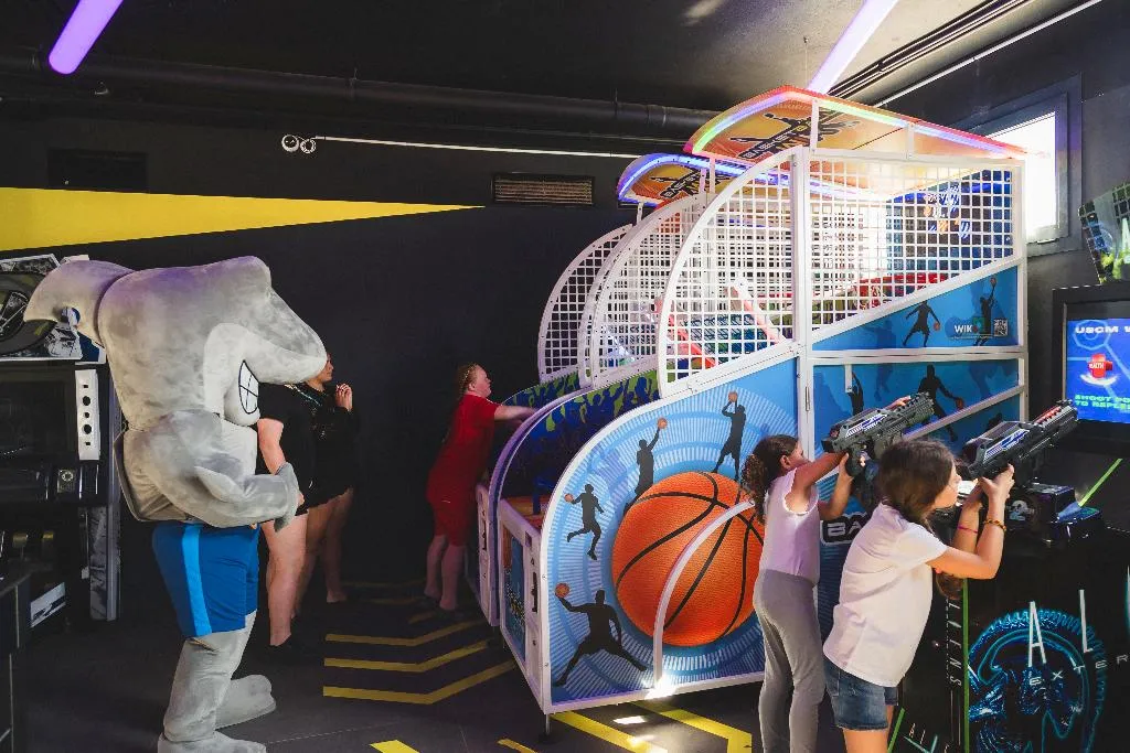 Sports and Entertainment, Club Hotel Aguamarina, Menorca
