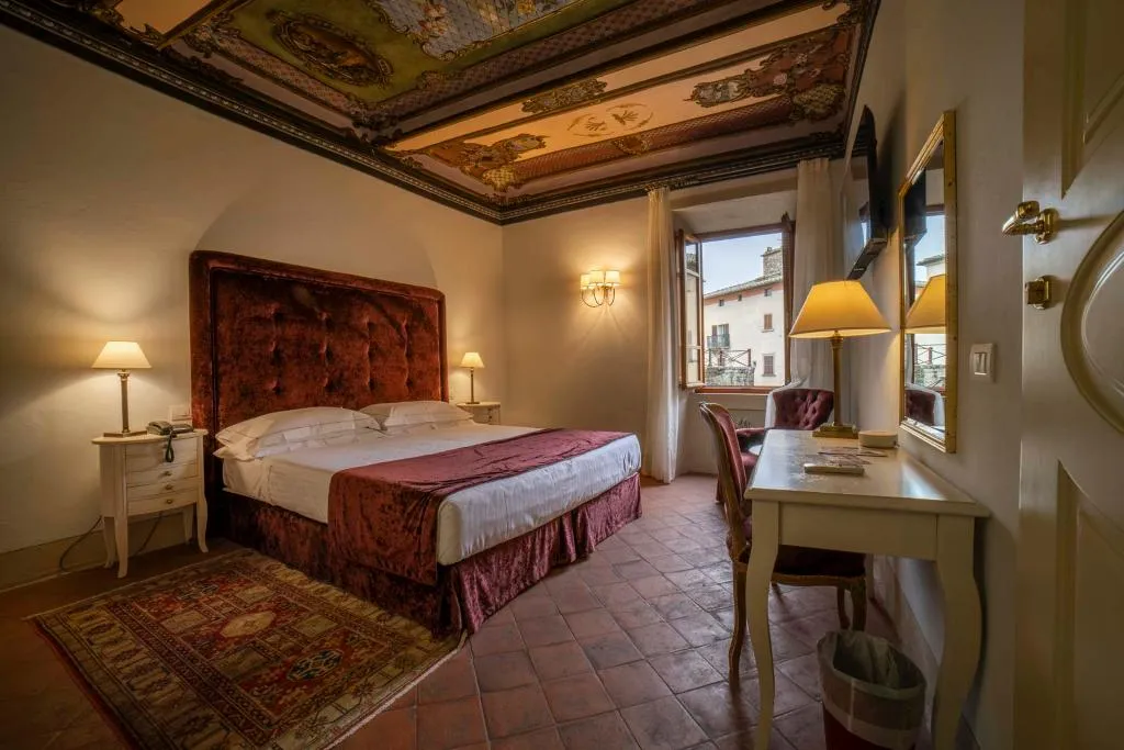 DOUBLE SUPERIOR Room, Palazzo San Niccolo, Florence