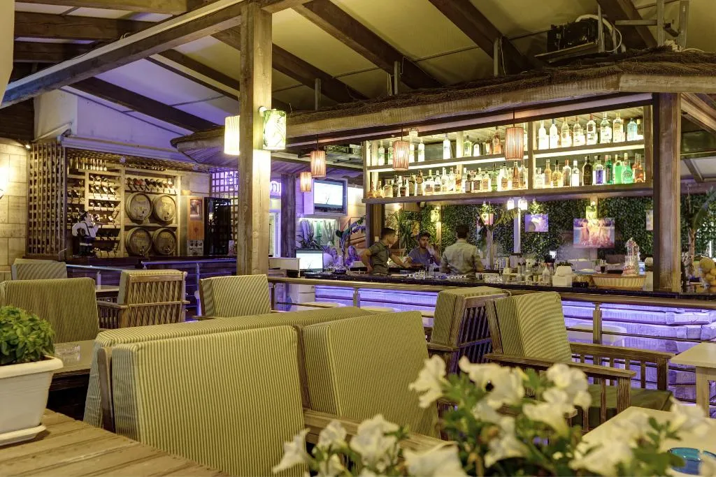 Bar, Philoxenia, Crete