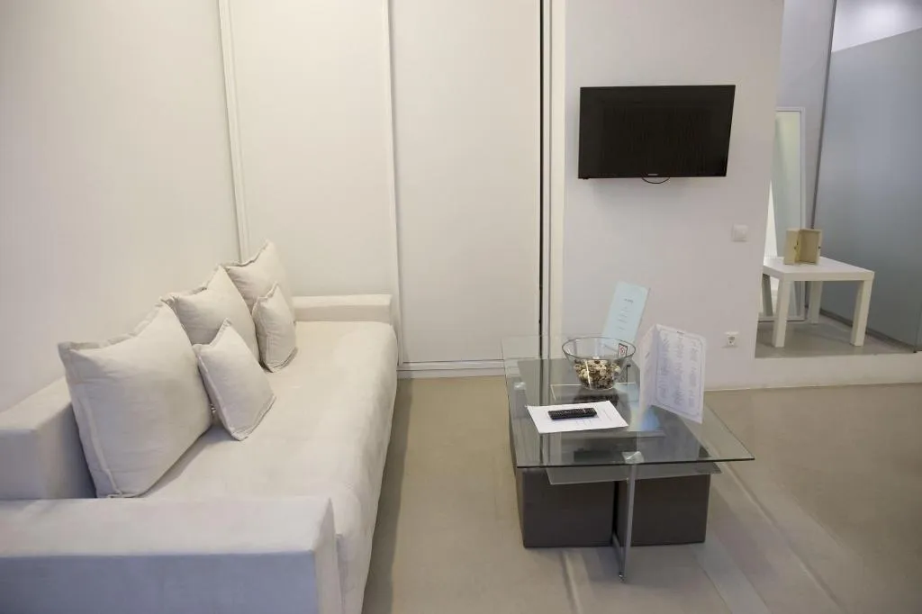 Room, Gk Athens, Athens