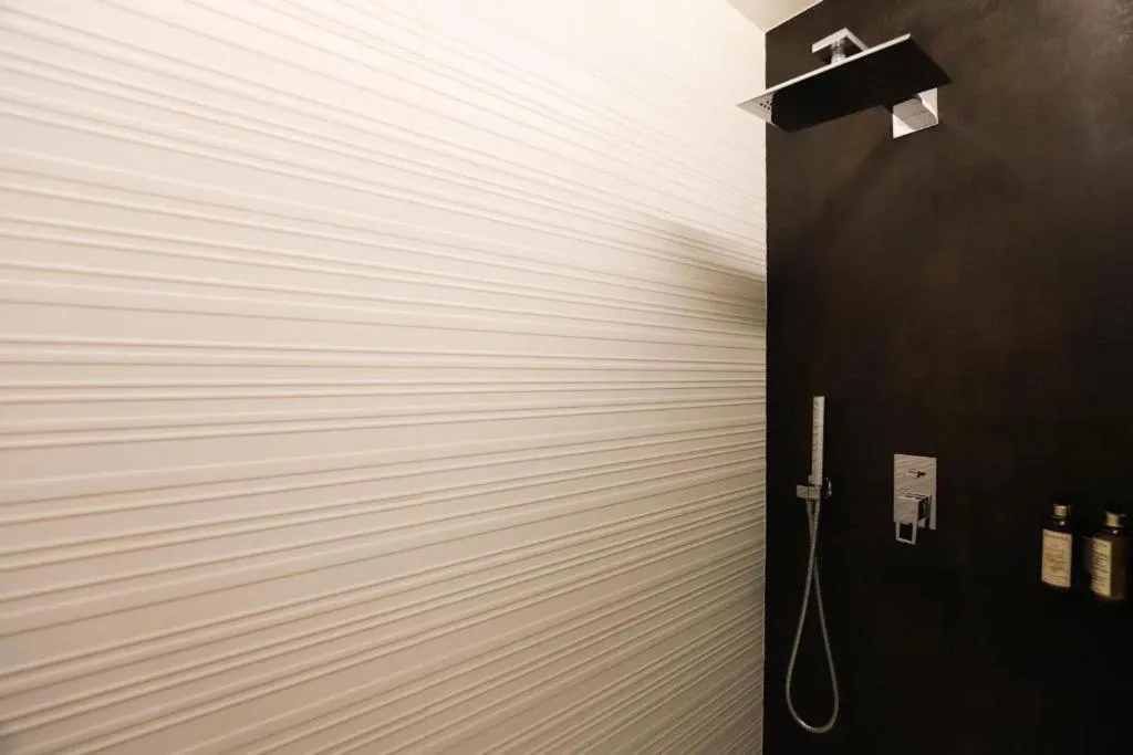 SUITE ONE BED Room, Myr Plaza Mercado & Spa, Valencia
