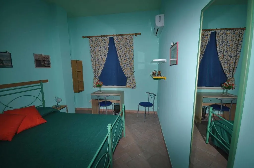 Room, Mandorleto B&B, Catania