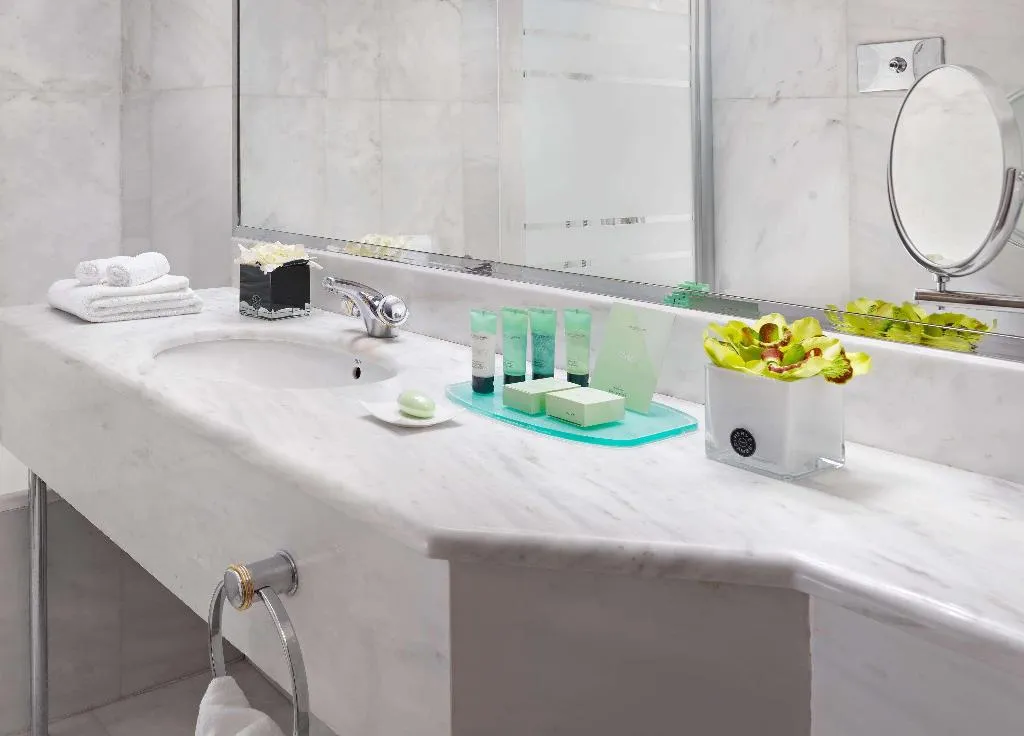 SUITE DELUXE WITH VIEWS Room, NJV Athens Plaza, Athens