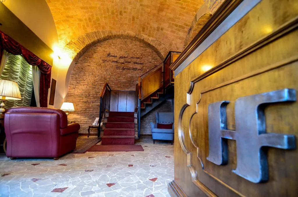 Lobby, Hotel Felice, Rome