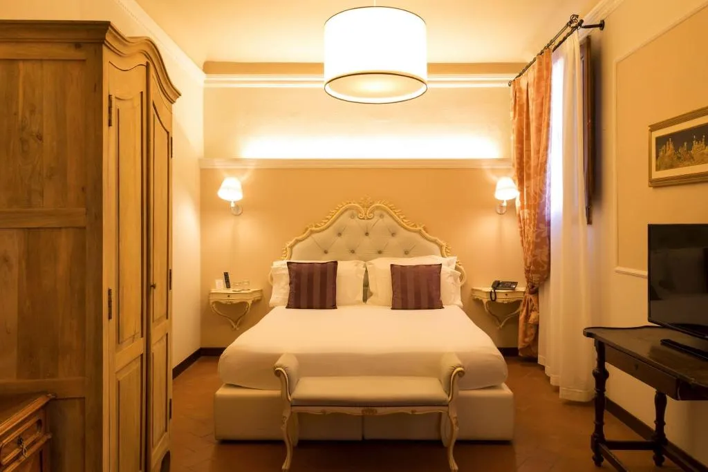 DOUBLE QUEEN SIZE BED Room, Art Hotel Villa Agape, Florence