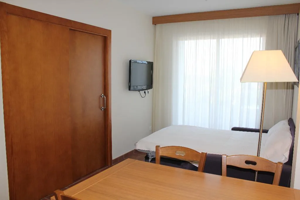 Room, Puertomar, Valencia