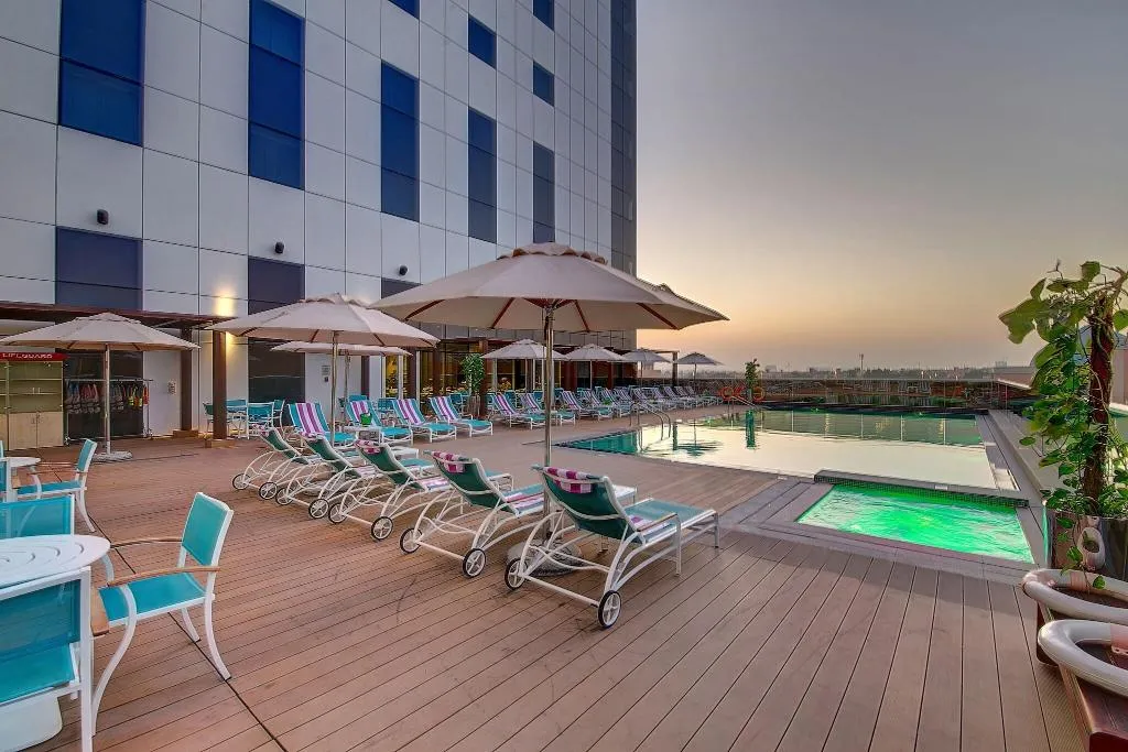 Pool, Premier Inn Dubai Ibn Battuta Mall, Dubai