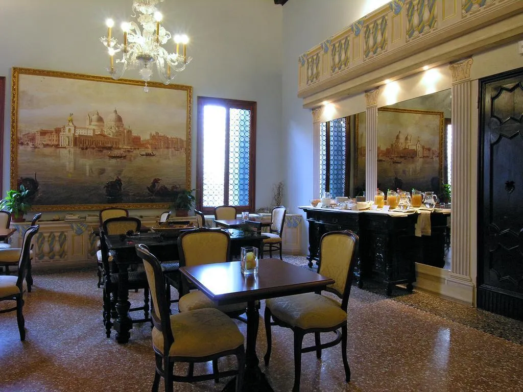 General view, Ca Centopietre, Venice