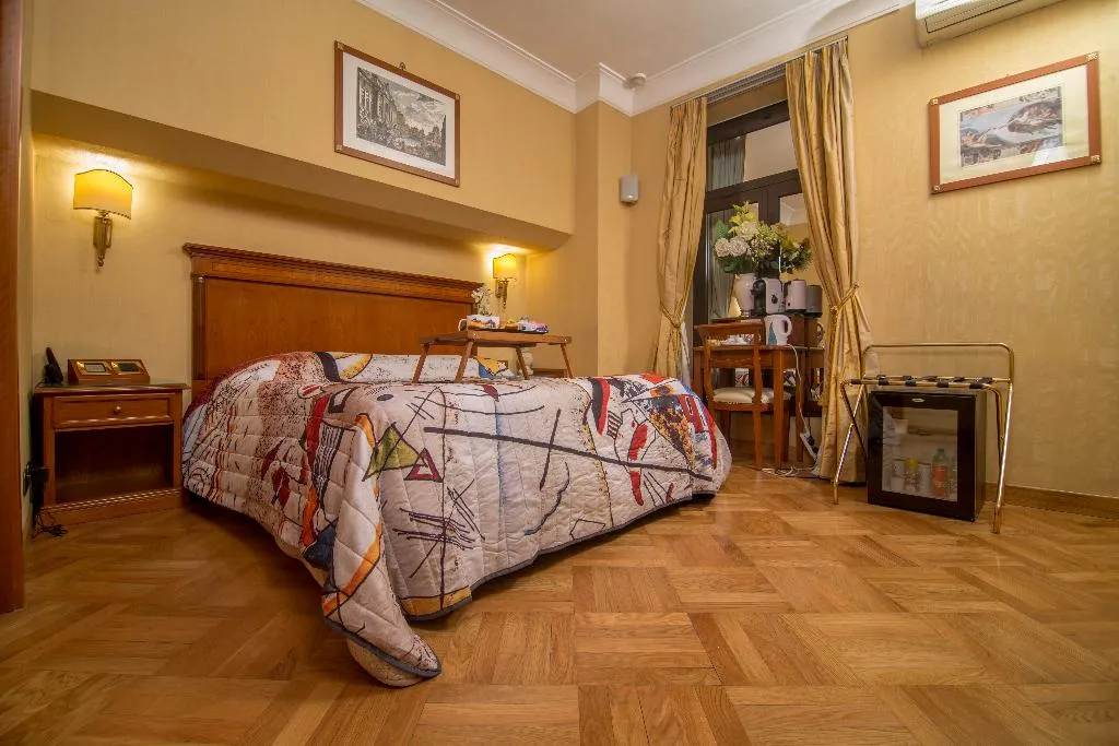 Double or Twin STANDARD Room, Luxury Rooms H 2000 Roma, Rome