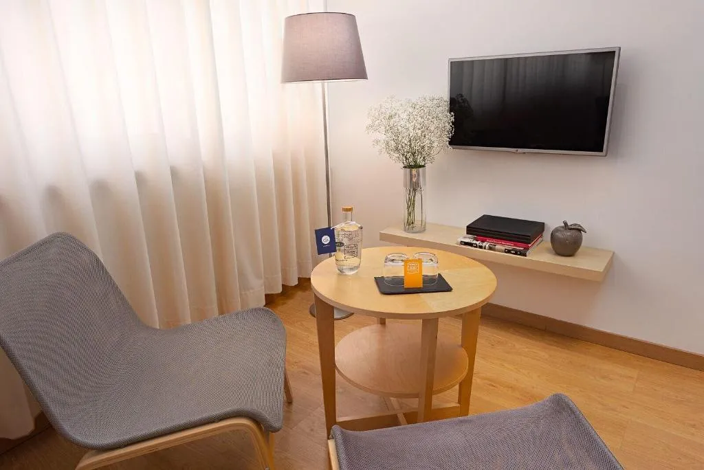 Room, Oporto Stories Apartments - Santa Catarina, 219, Porto