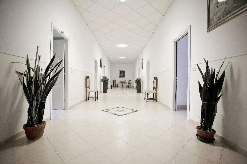 General view, Sisters' Hostel, Naples
