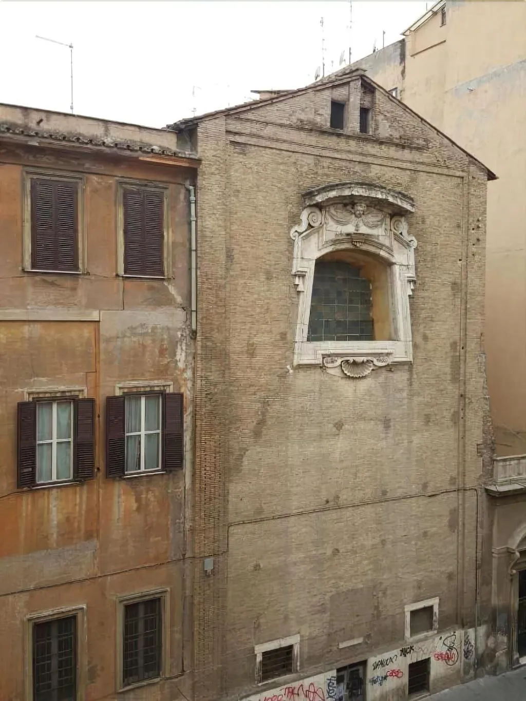General view, Ave Popolo, Naples