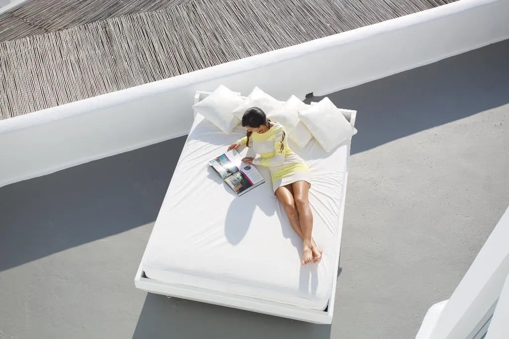 SUITE WITH PRIVATE POOL Room, Katikies Santorini -Pelagos House, Santorini