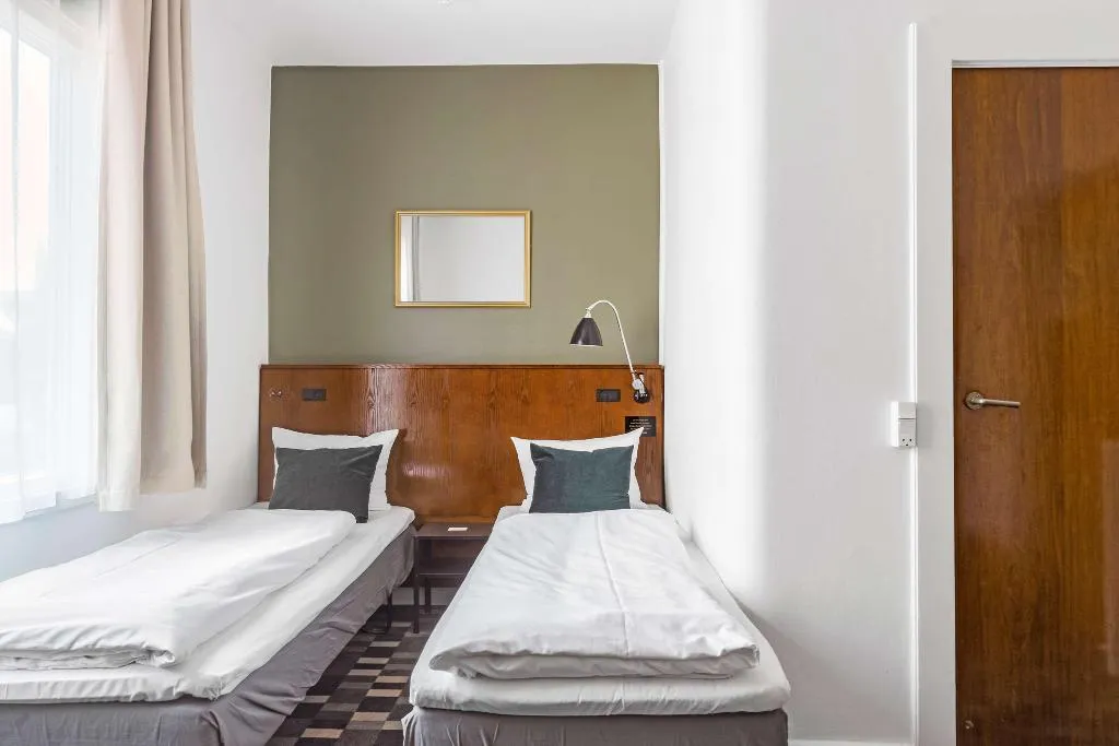 TWIN STANDARD Room, Hotel Astoria BW Signature Collection, Copenhagen