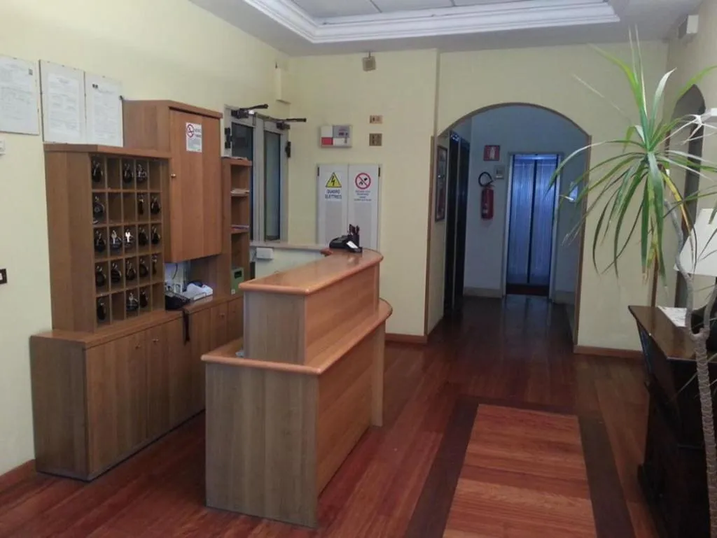 Lobby, Hotel Industrial, Rome