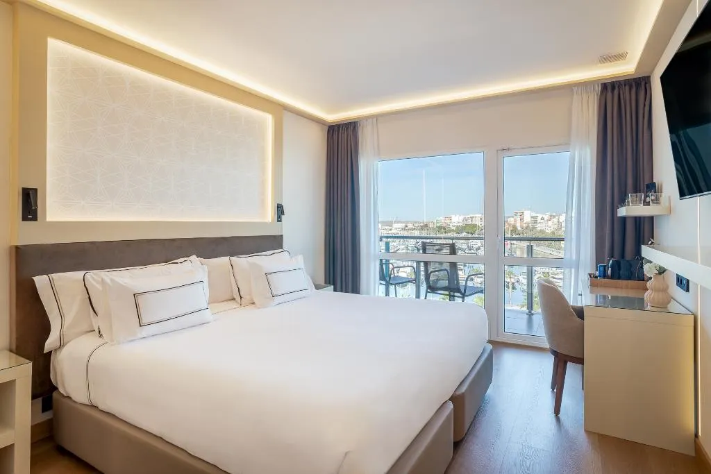 Double or Twin SUPERIOR Room, Melia Alicante, Costa Blanca