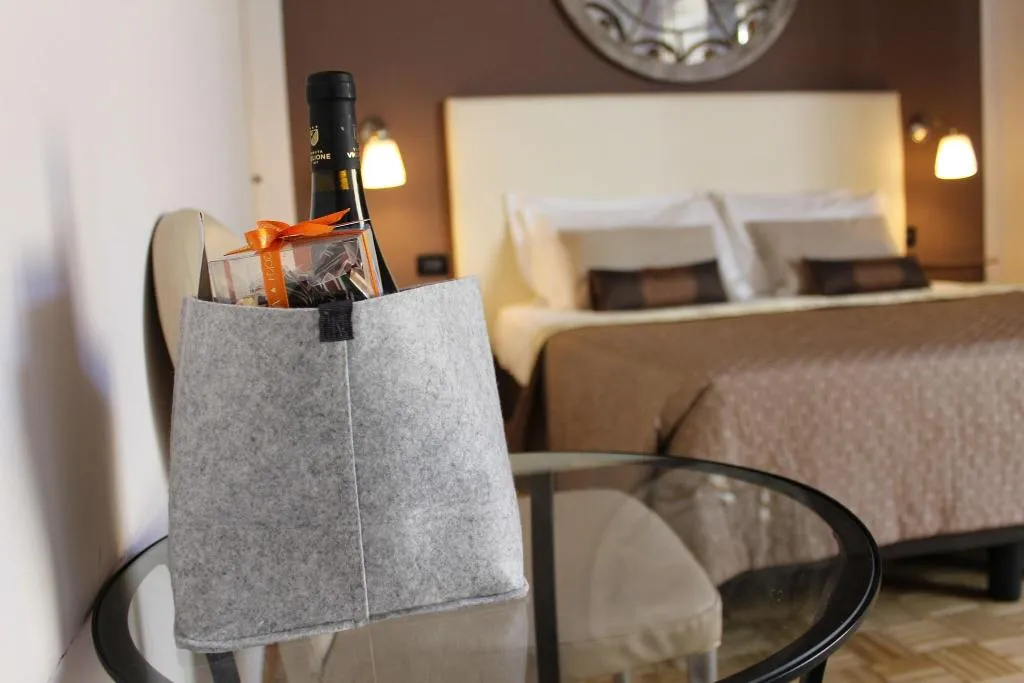 DOUBLE SUPERIOR KING BED Room, B&B Cimatori, Florence
