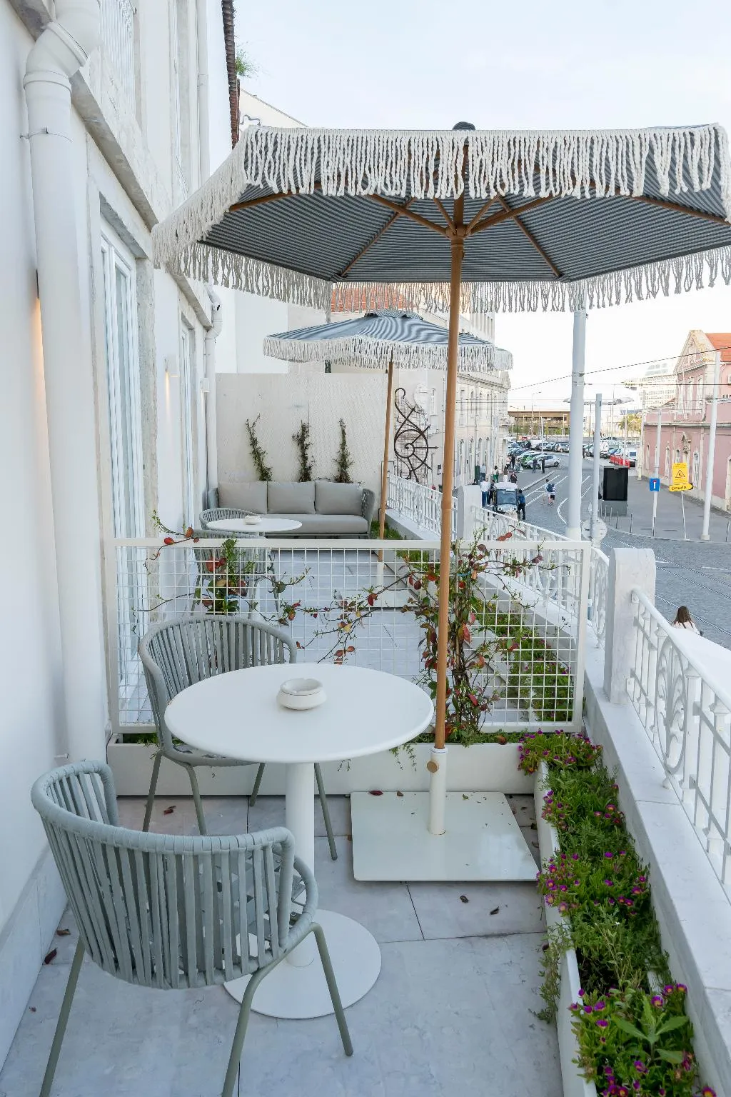 Terrace, LIOZ Lisboa, Lisbon