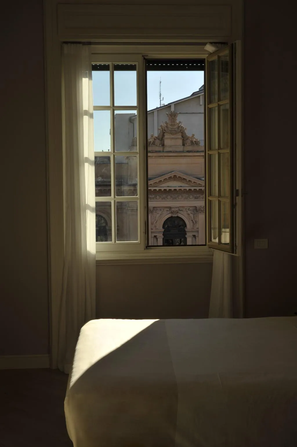 General view, Bergamo Inn 43, Milan